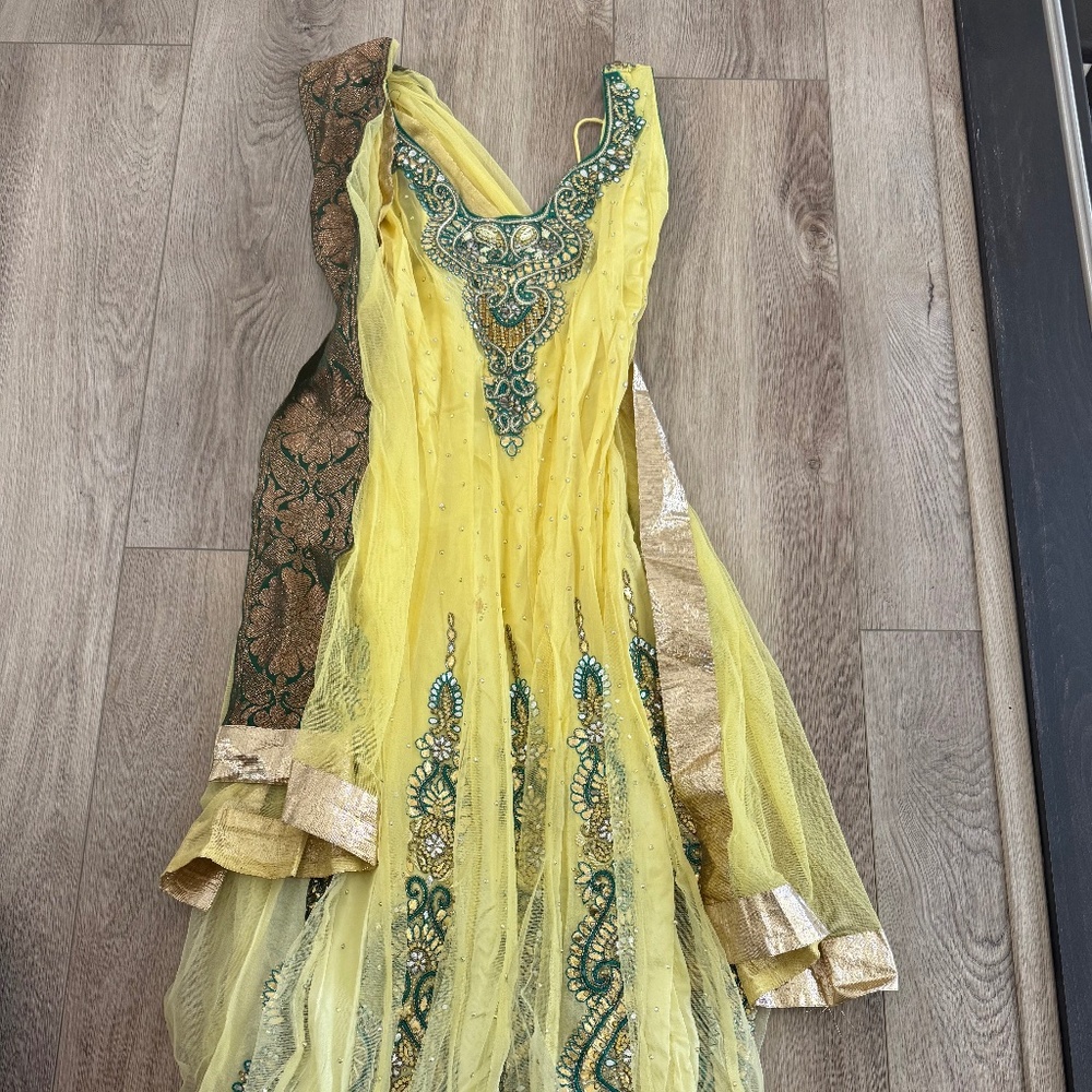 Lehenga Green/Yellow Embroidered 3 piece